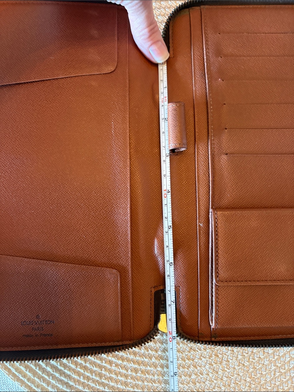 Louis Vuitton Monogram Canvas Zip-Around Travel Agenda - Picture 15 of 15